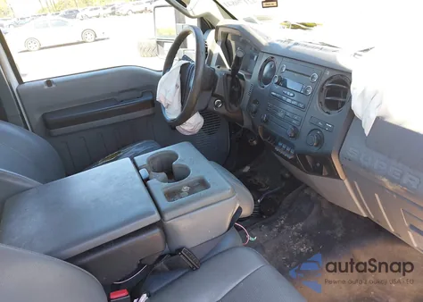 2013 Ford F-250 Xl from USA, damaged, VIN 1FT7X2B64DEA53476